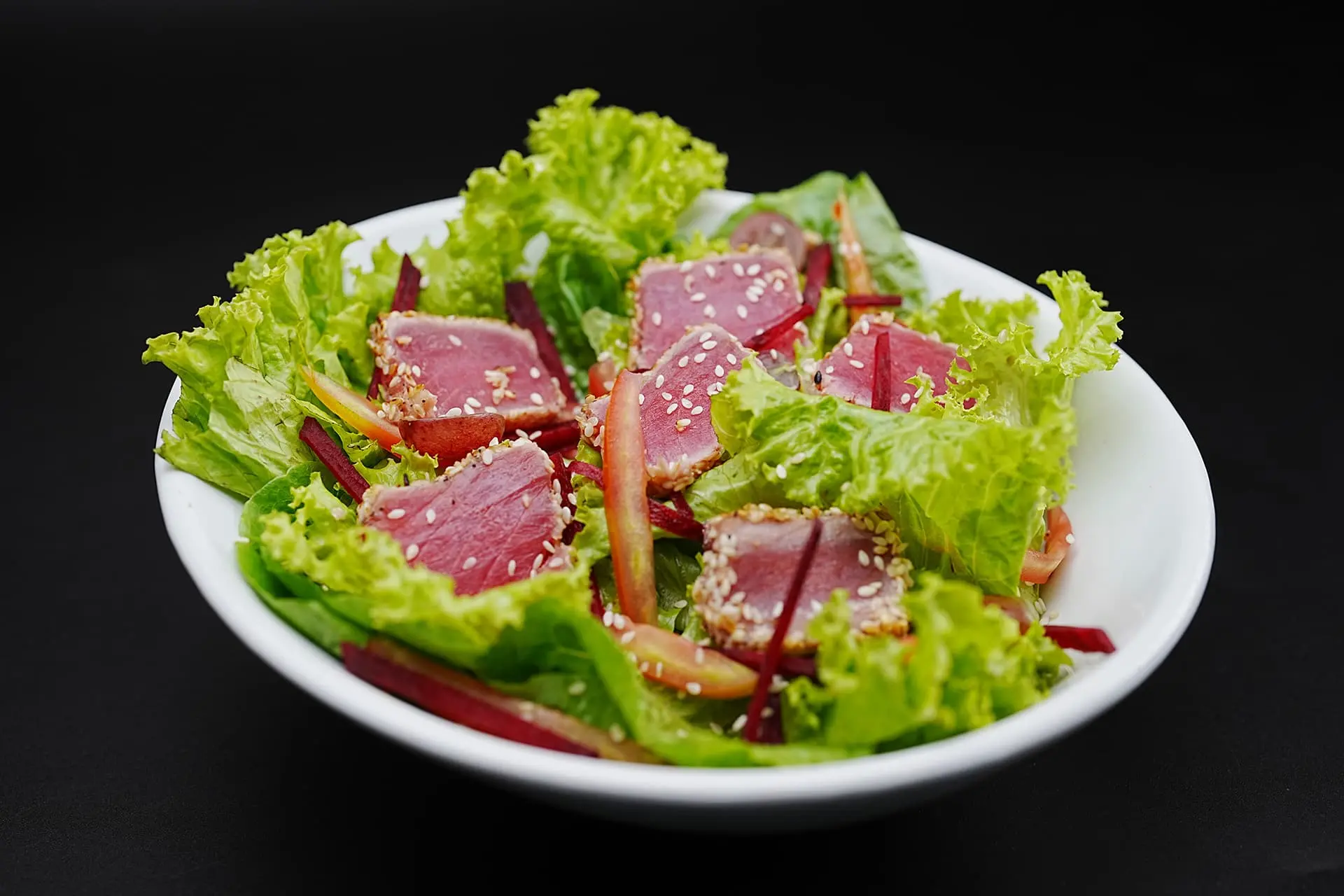 Ahi tuna salad